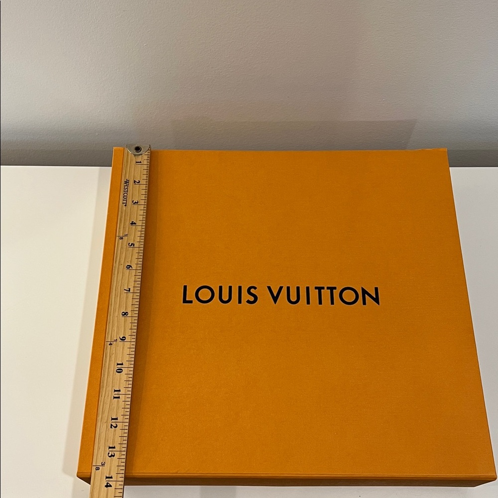 Louis Vuitton Signature Orange Gift Box - Picture 5 of 5